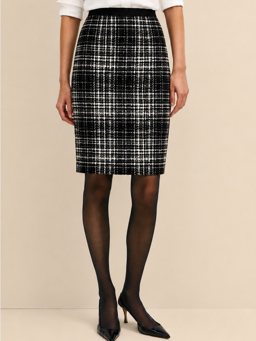 WORTH New York Black and White Plaid Wool Pencil Skirt